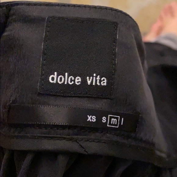 Dolce Vita Black Mini Skirt - Picture 5 of 6